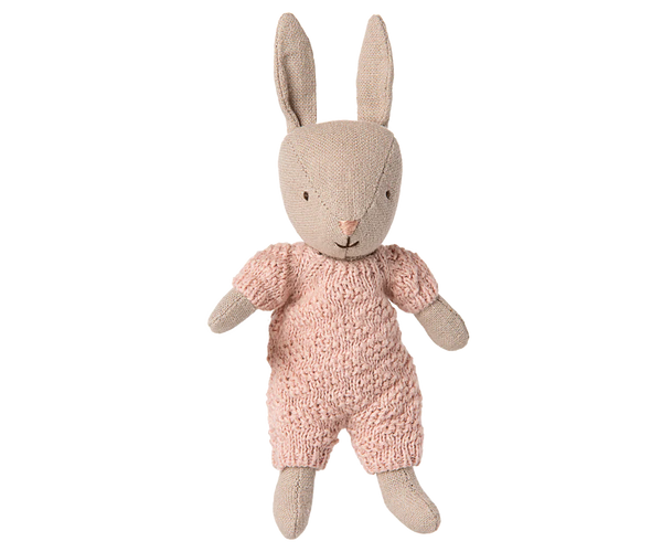 Maileg Rabbit, Micro - Sand - Rose knitted suit