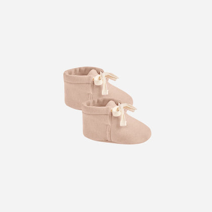 Quincy Mae Baby Booties in Blush