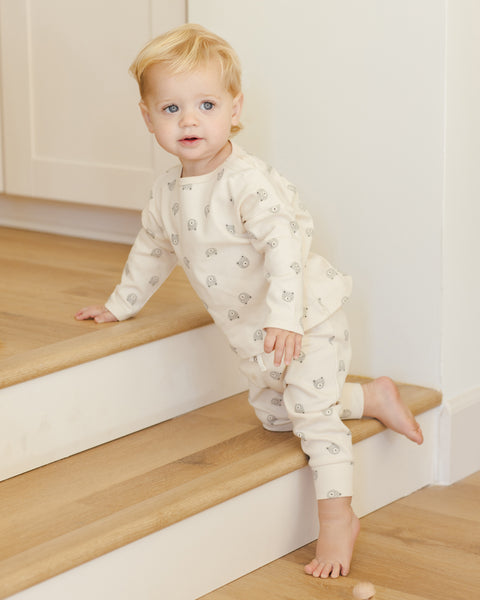 Quincy Mae Long Sleeve Tee & Pant Set ~ Bears