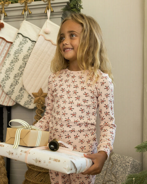 Rylee & Cru Organic LS Pajama Set ~ Holly Berry