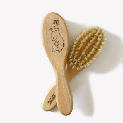 BARNABÉ AIME LE CAFÉ - Baby hairbrush made of wood and silk bristles: Bunny