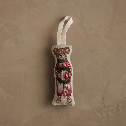 Coral & Tusk - Mouse with Wreath Ornament