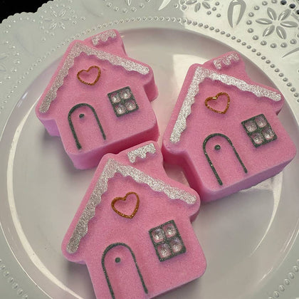 Poppy & Thyme - "Sugar Plum Cabin" Bath Bomb