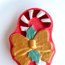 Poppy & Thyme - Candy Cane Christmas Bath Bomb