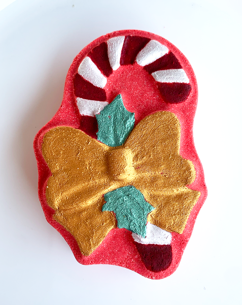 Poppy & Thyme - Candy Cane Christmas Bath Bomb