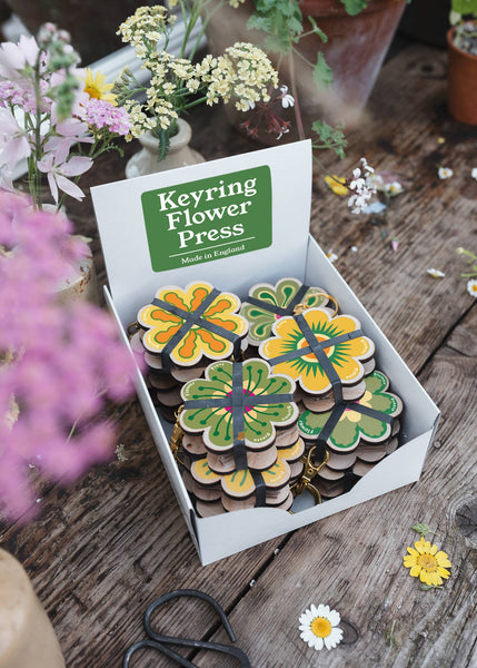Studio Wald - UK Made - Keyring Flower Press - Greens & Yellows