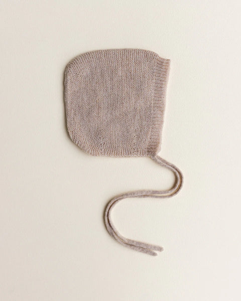 Hvid Bonnet Newborn ~ Sand