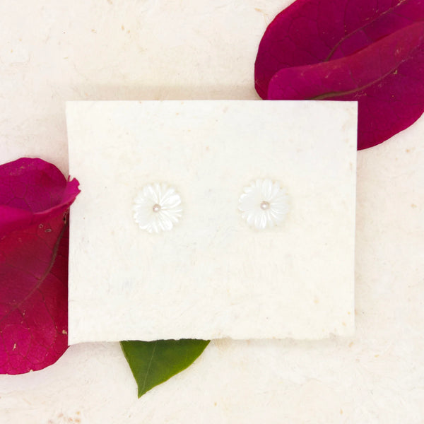 River Song White Chrysanthemum Flower Post Earrings