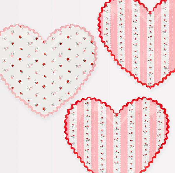 Meri Meri Vintage Rose Heart Plates (x8)