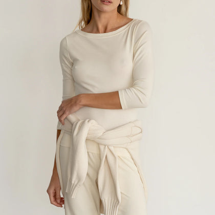 Donni The Baby Rib Boat Neck ~ Creme