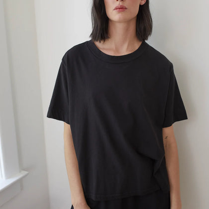 Wol Hide Box Tee: Black