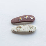 Tangle Shiny Stars - Embroidered non-slip hair clip (Brown and beige)