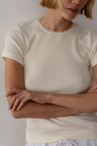 Donni The Vintage Rib Lace Tee ~ Creme