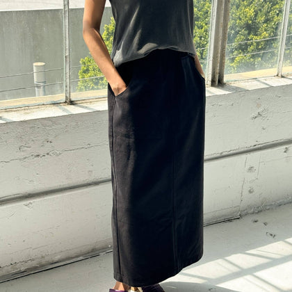 Le Bon Shoppe - Long City Skirt : Black