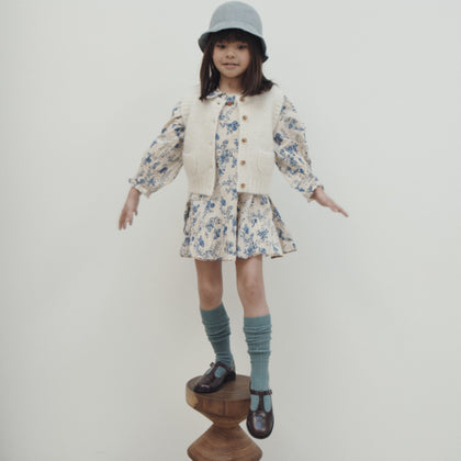 Emile at Ida Sleeveless Cardigan ~ Ecru