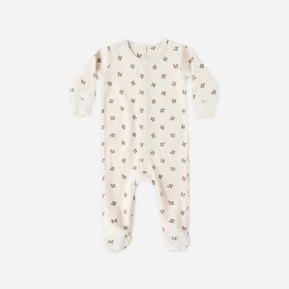 Quincy Mae Hidden Snap Footie ~ Holly Berry