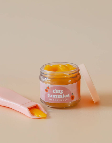 Tiny Harlow Peach jelly food - Jar and spoon