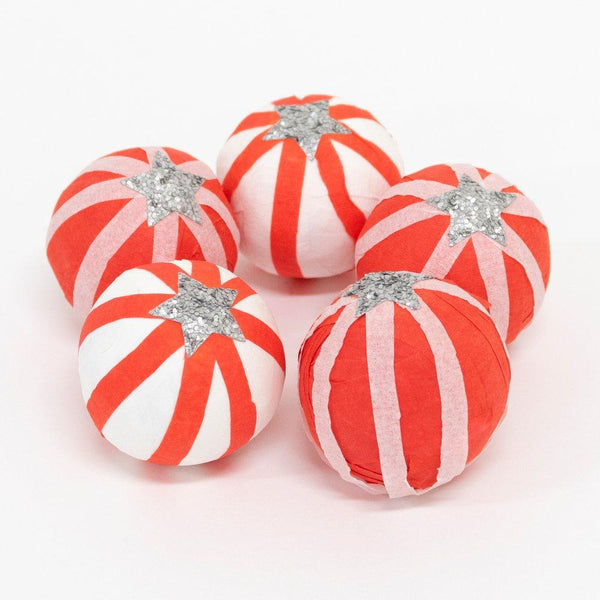 Meri Meri Peppermint Surprise Balls