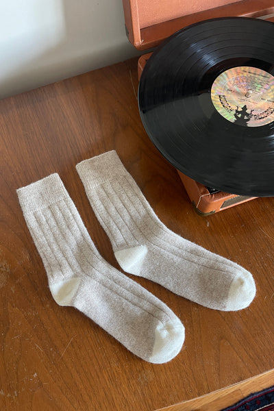 Le Bon Classic Cashmere Socks ~ Fawn